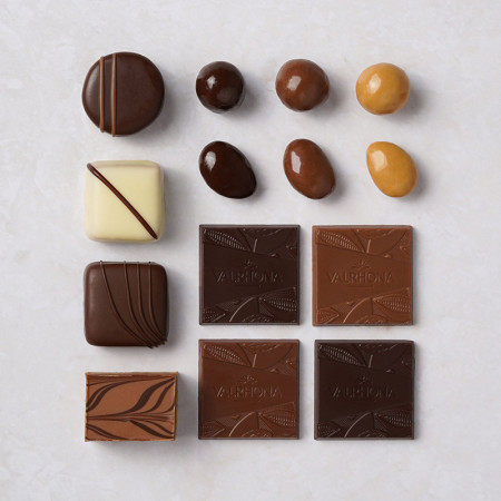 Valrhona Le Coffret Decouverte Gift Box
