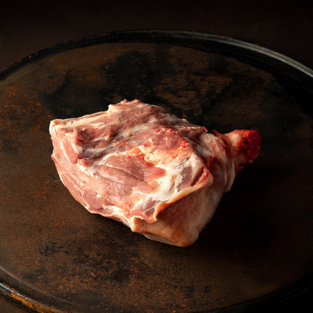 Axuria Milk Lamb Epaule Shoulder